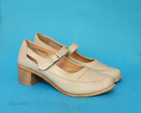 Pantofi dama piele naturala bej cu platforma cod P135BEJ - Made in Romania
