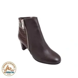 Botine din piele lac cu toc de 7 cm Maro cod G626