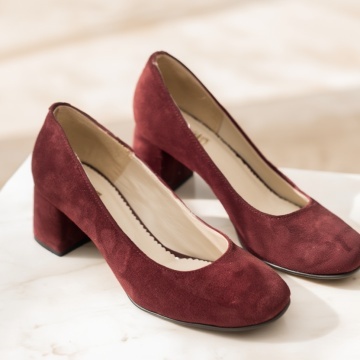Pantofi damă cu toc bloc din piele întoarsă vișinie – Model Victoria