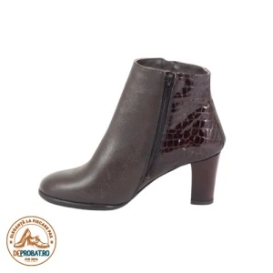 Botine din piele lac cu toc de 7 cm Maro