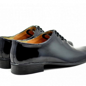 Pantofi barbatesti negri lacuiti din piele naturala casual-eleganti