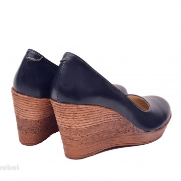 Pantofi bleumarin dama fabricati manual in Romania