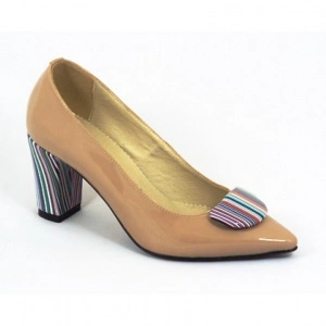Pantofi dama eleganti bej lacuit din piele naturala cod P313