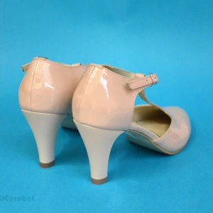 Pantofi dama bej lacuiti eleganti din piele naturala