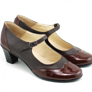 Pantofi dama eleganti din piele naturala maro cu toc de 5 cm cod P118M