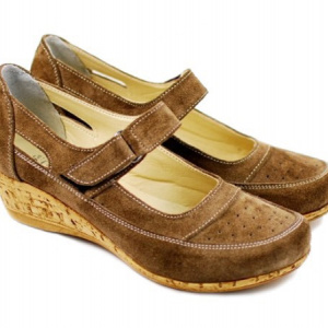 Pantofi dama piele naturala maro velur cu platforma cod P87MVEL - Made in Romania