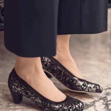 Pantofi Damă Flori Argintii Toc 6,5 cm 