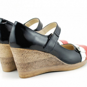 Pantofi dama eleganti - casual lacuiti din piele naturala