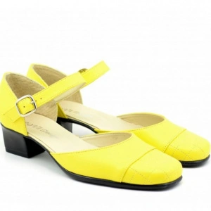 Pantofi dama piele naturala galbeni cu bareta cod P142
