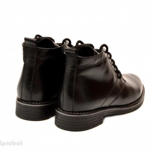 Ghete barbati negre din piele naturala, casual-elegante, cu sireturi.