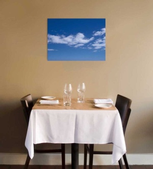 Tablou Canvas Nori Albi pe Cer - Img 1