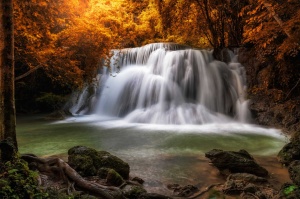 Tablouri toamna - cascada - Img 2