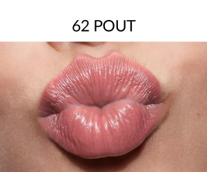 62 Pout