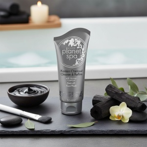 Mască de Curățare și Peeling cu Minerale din Marea Moartă și Cărbune Activat 50 ml – purificare intensă și ten revitalizat