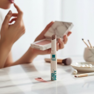 Ruj rezistent Get Pouty – nuanța Rose Crème 💄🌸✨