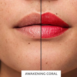 Anew Revival Lipstick Revitalizing Rouge – culoare intensă, retexturizare vizibilă și hidratare clinic dovedită 💄✨