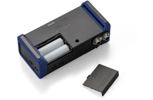 Zoom AMS-44 – Interfață audio profesională USB-C cu 4 intrări XLR/TRS, comutator Music/Streaming și alimentare flexibilă - Img 10