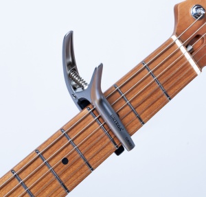Ortega TWINcapo – Capodastru Chitara clasica/acustica/electric - Img 5