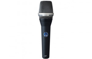 AKG D7