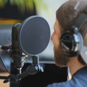 Pop filter cu brat reglabil Gravity MA 3D A POP 1 pentru microfoane studio