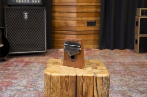 Meinl KA17SU Percussion Kalimba Sun –Lemn Sapele și Design Batik - Img 6