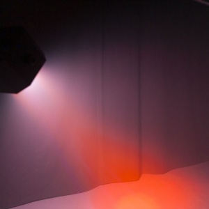 Beamz MULTIACE2 – Efect de lumină 2-în-1 RGB-UV și stroboscop LED cu mod DMX, sunet și telecomandă IR - Img 10