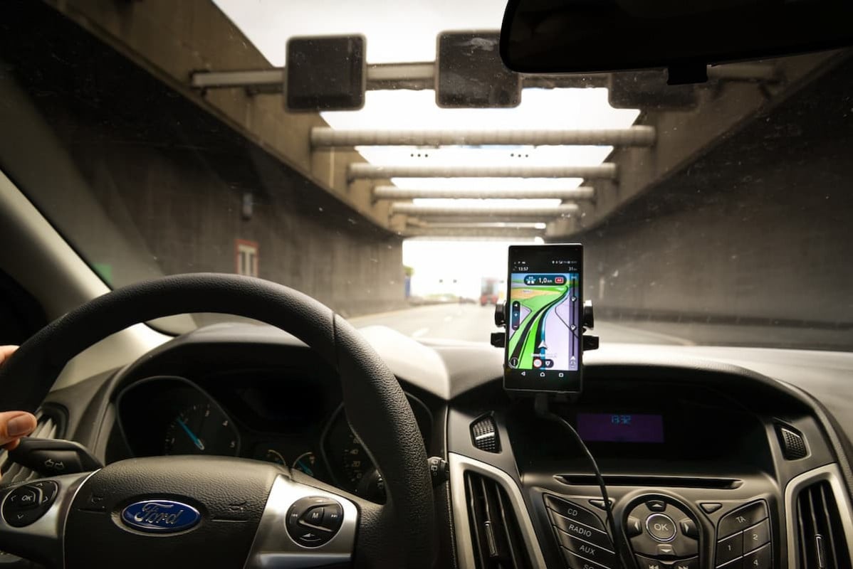 Cel mai bun suport de telefon auto