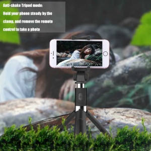 Fotografie de grup realizata de la distanta cu trepiedul si telecomanda Techsuit L01