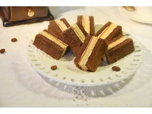 Prajituri JULIA, Oreo Fructe de Padure, 300 g - Img 3
