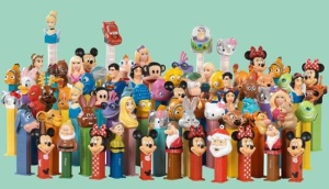 Dispenser PEZ Disney Frozen cu 2 rezerve de bomboane, 17 g - Img 7