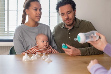 Biberon Philips Avent Natural Response cu dispozitiv anticolici AirFree+, 1 luna+, 260 ml, SCY673/01, Philips - Img 6