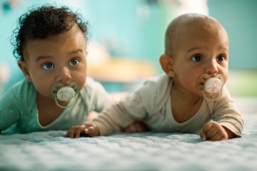 Suzete Silicon Ultra Soft Philips Avent, 0-6 luni, 2 bucati, Verde si Galben cu Desen, SCF091/07, AVENT, Philips - Img 4