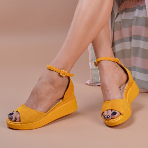 Sandale cu platforma Nova 2 Yellow - Need 4 Shoes