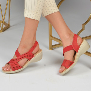 Sandale cu platforma Viviana Red - Need 4 Shoes