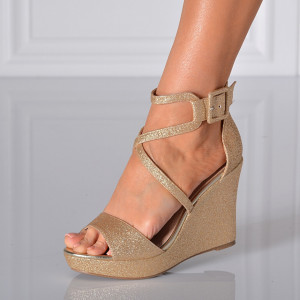 Sandale Cu Platforma Hany Aurii- Need 4 Shoes