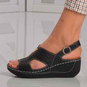 Sandale cu platforma Lale Negre - Need 4 Shoes