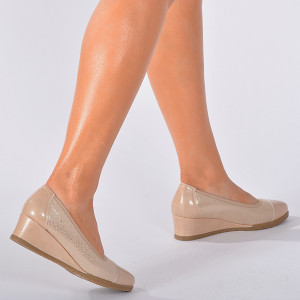 Pantofi Cu Platforma Junia Bej