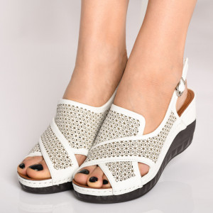 Sandale Cu Platforma Zara Albe- Need 4 Shoes