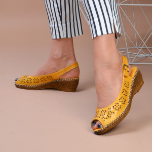 Sandale Piele Naturala Dori Yellow - Need 4 Shoes