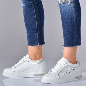 Adidasi Dama Kadri Albi- Need 4 Shoes