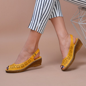 Sandale Piele Naturala Dori Yellow - Need 4 Shoes