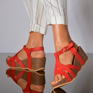 Sandale Cu Platforma Erin Rosii- Need 4 Shoes