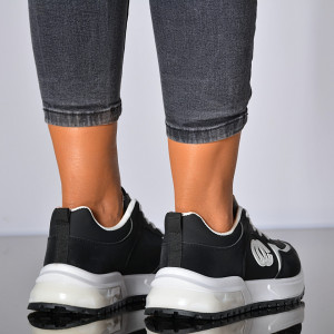 Adidasi Dama Carolina Negri- Need 4 Shoes