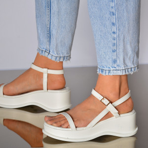 Sandale Cu Platforma Deilyn Albe- Need 4 Shoes