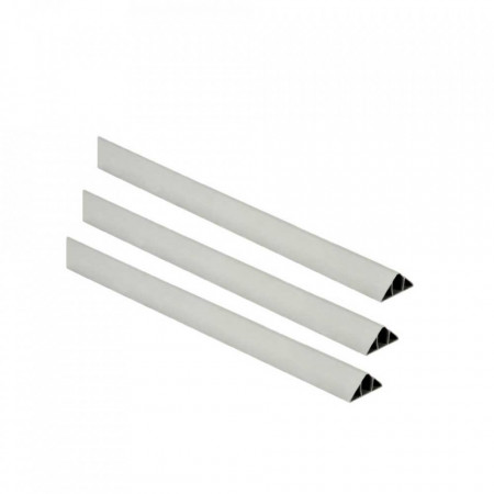 Șipca triunghiulara din plastic pentru muchi stâlpi 22 x 10 2ml.