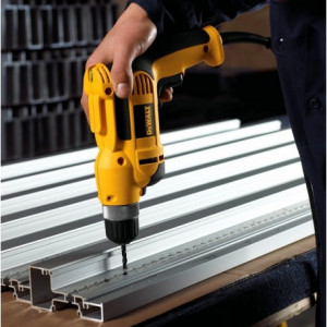 Masina de gaurit si insurubat DeWALT DWD112S 700W - Img 2