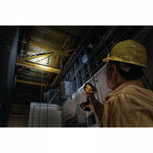 Proiector led cu acumulator DeWALT DCL043, 18V, autonomie 10 ore, 1000 lum, 400 metri - Img 3