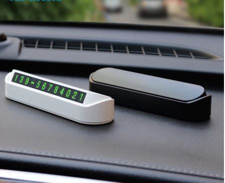 Suport auto pentru numarul de telefon, cu clapeta de inchidere
