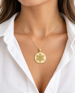 Bijuterii personalizate aur 14 K model Lant cu pandantiv BANUT - CUBUL LUI METATRON