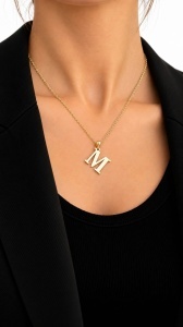 Bijuterii aur galben 14 K lant cu pandantiv colectie noua model LITERA M